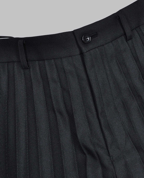 FULLY PLEATED SKIRTING SHORTS