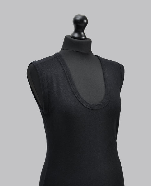 W TS 512 SCOOP NECK