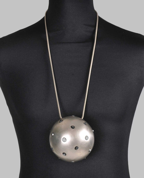 PORTERVILLE RUNWAY JUMBO ORB PENDANT