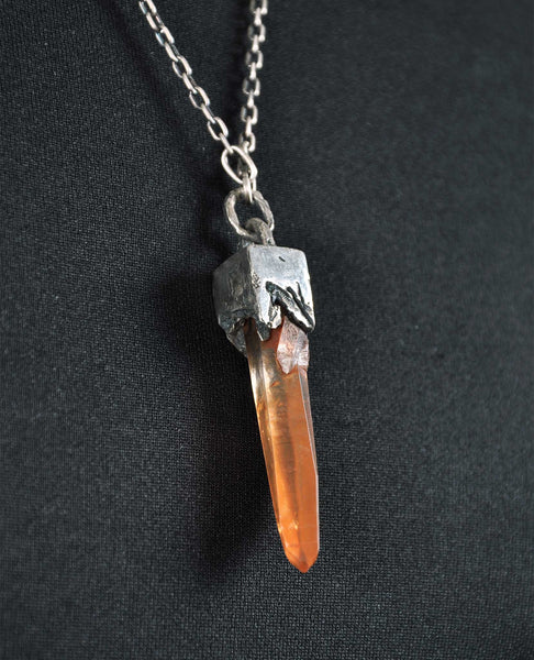 TANGERINE QUARTZ PENDULUM