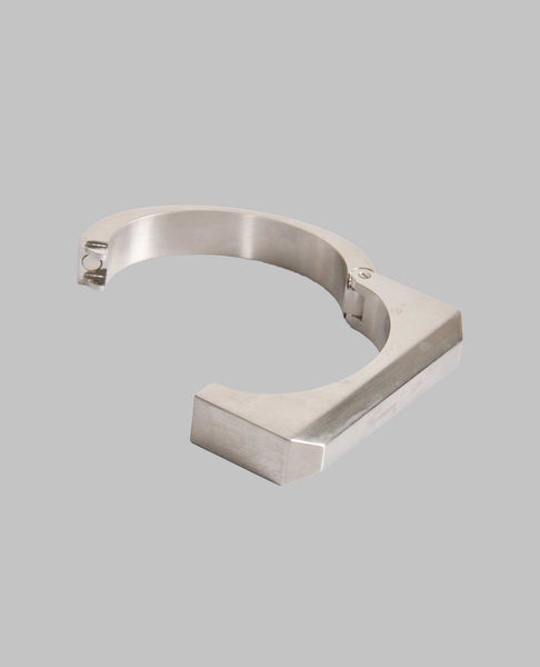 PORTERVILLE BEVELED BANGLE