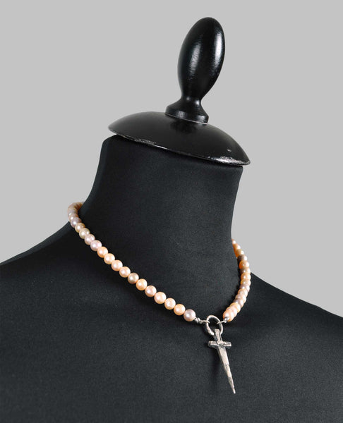 PINK PEARL DAGGER CHOKER