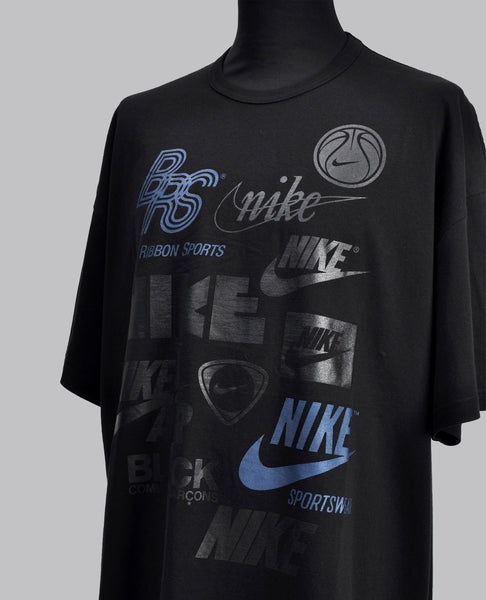 NIKE OVERSIZED LOGO T-SHIRT